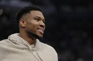 在热火结束生涯?字母哥:莱利这么说很棒 但NBA是生意我必须努力