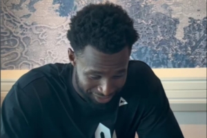 看NBA也就图一乐!维金斯观看《篮球火》现场发问这居然不是AI?