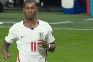 英格兰落后时换上两个前锋!拉什福德托尼登场,换下斯彭斯斯通斯