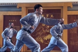 孙铭徽与凯尔登·约翰逊一起在少林寺修行 学习功夫&切磋篮球