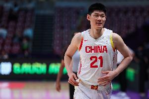 还是那么稳!胡金秋5中4高效拿下11分7板2助1帽