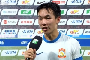 杨展彭:非常感谢教练的信任,我上场就全力以赴做好自己职责