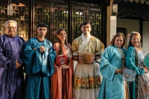 大赞!世体:佩德里中国行为苏超开球+穿汉服+体验蹴鞠,备受欢迎