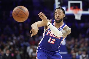 NBA生涯场均7.6分!欧媒:瓦伦西亚与前76人前锋沃特福德深度谈判