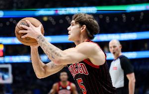 扣篮王离开NBA?记者:麦克朗正与西班牙球队赫罗纳展开谈判