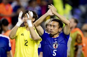 不退役!39岁长友佑都将和东京FC重新签约,今日会告知球迷决定