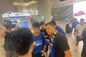 苗原:米洛耶维奇年薪比斯卢茨基低,签约意向是2年