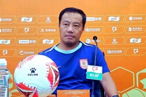 客战陕西联合 主帅阎峰:球队无论怎样困难,都要有取胜的信念