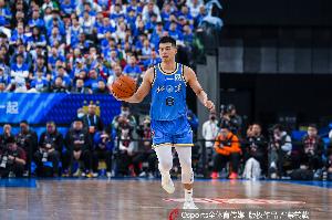 媒体人:方硕租借到NBL长沙勇胜堪称多赢 球员也有机会发挥余热