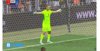 巴萨3-1领先巴塞尔!孔德造点,亚马尔轻松点射破门