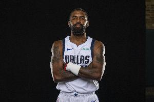 媒体人:独行侠面临欧文明夏跳出合同的风险 可用他换福克斯