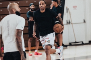 蜘蛛直播_蜘蛛免费NBA在线直播_蜘蛛足球无插件高清观看