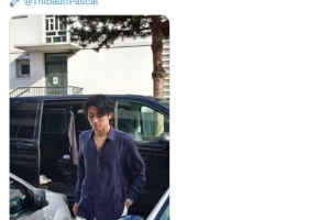 博主:中村敬斗抵达体检地接受体检,压哨转会里昂接近完成