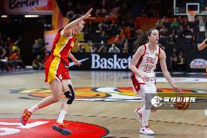 离谱!美国女篮对阵意大利三分球12投仅1中 首战中国时三分32中12