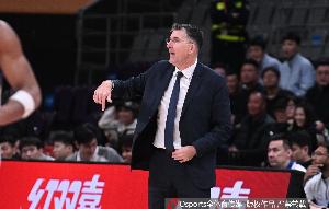 如果郭士强下课谁会接任男篮主帅?解说:我盲猜一手格兰