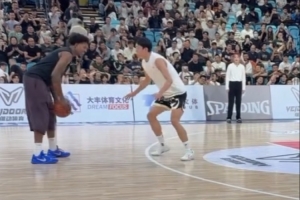 蜘蛛直播-免费无插件直播在线观看_蜘蛛直播nba免费高清现场直播